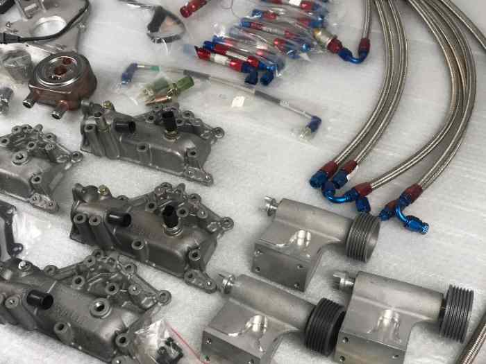 NEUF Pièces moteur carrosseries jantes FR2000 FR2.0 Tatuus Caparo Clio 1