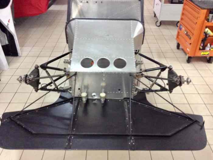 Rolling Chassis Prototype CN included gearbox Hewland F3A Mk9 1