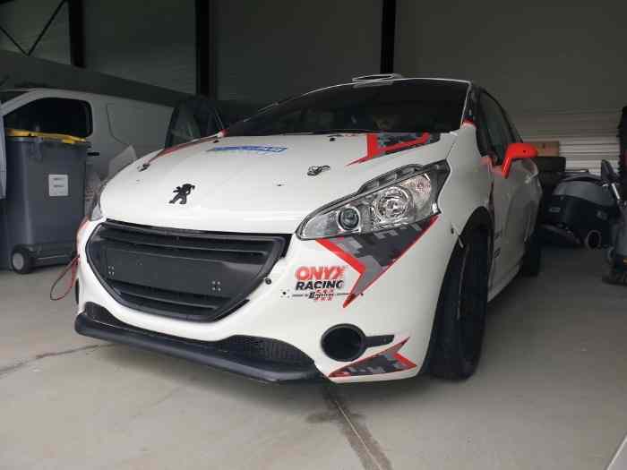 Peugeot 208 R2 evo 1