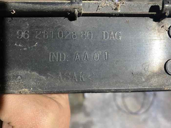 Baie de pare brise - Peugeot 106 2