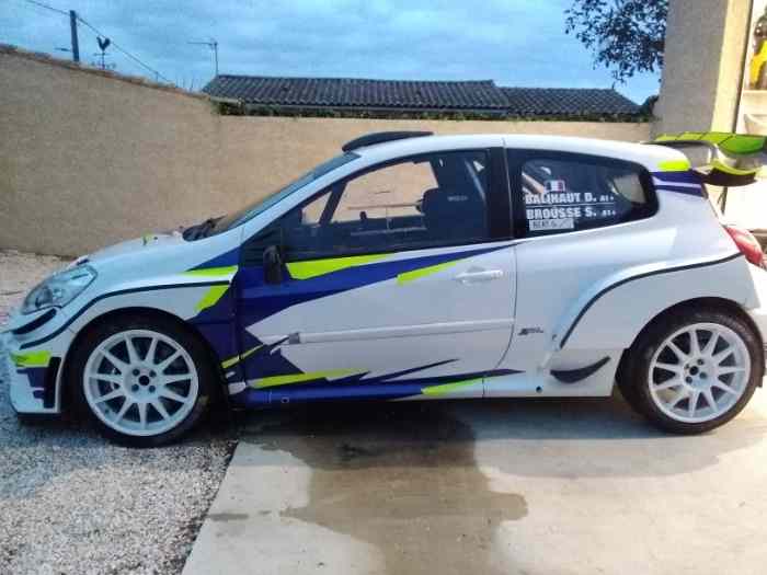 vds clio 3 maxi f2000 neuve pret pour 2021 2