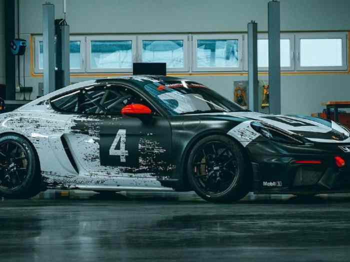 Porsche cayman GT4 RS Clubsport 2022