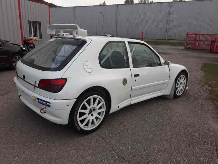 Peugeot 306 maxi 1