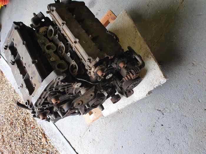 Moteur Alfa Romeo Busso 3 litres V6 24 soupapes. 1