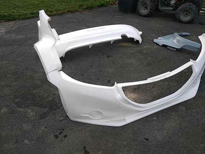 Kit carrosserie 208 f2000 2