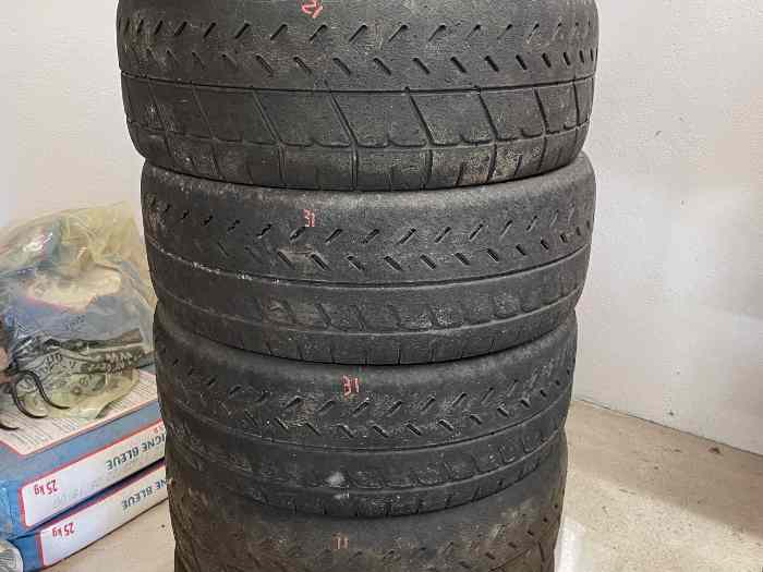 Pneu michelin 19 60 16 gomme MW1 , R 3...