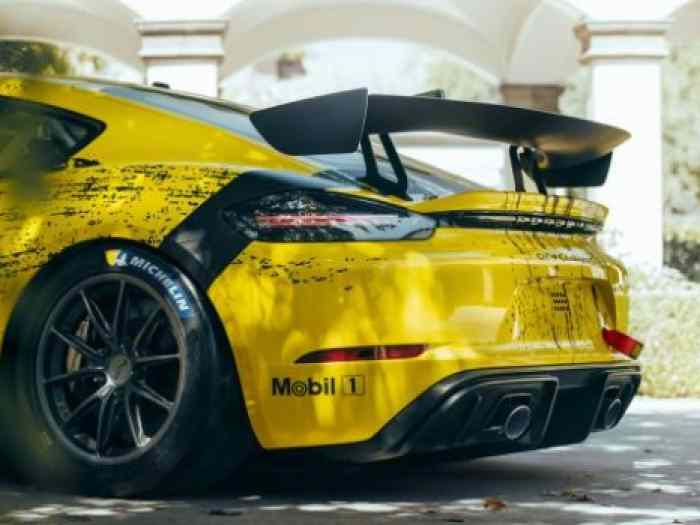 porsche cayman GT4 RS clubsport 3
