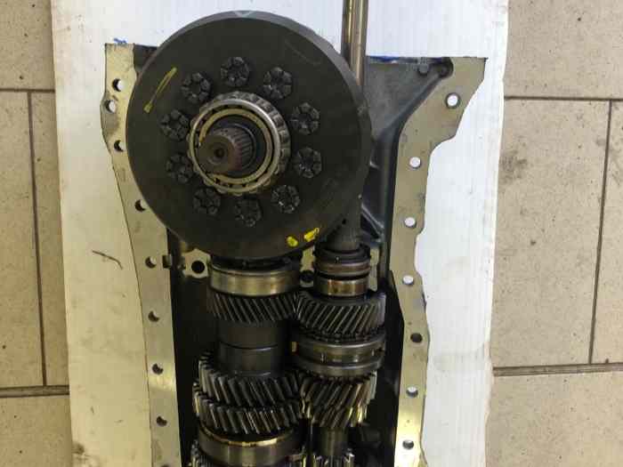 Vend boîte à vitesse d’origine complète R5 Turbo 1 1