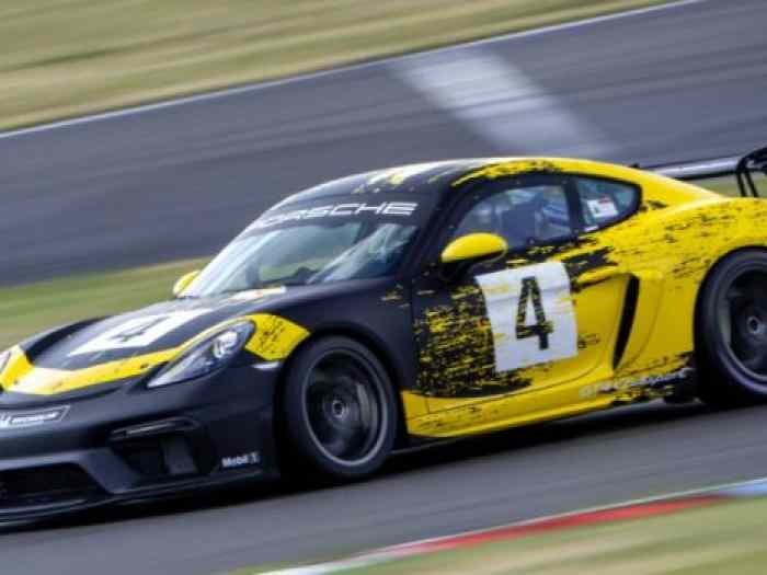 porsche cayman GT4 RS clubsport 0