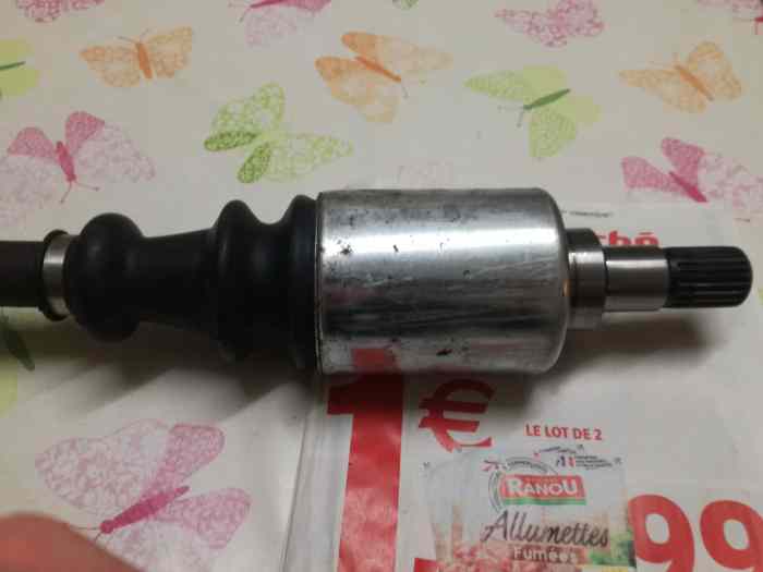 Cardan gauche portée plate 106 S16/VTS 16V 1