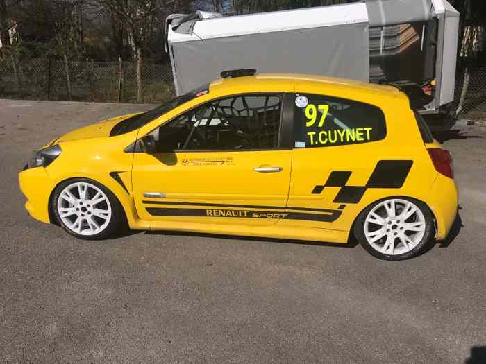 Clio cup x85 4