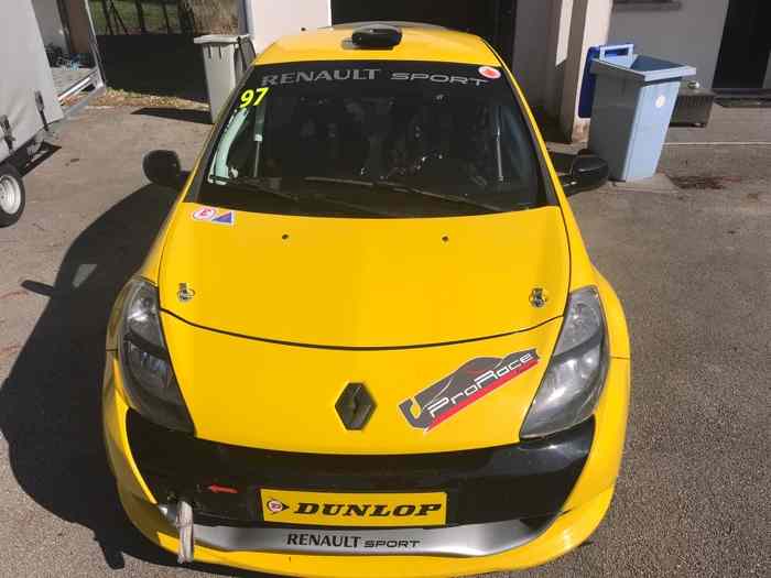 Clio cup x85 3