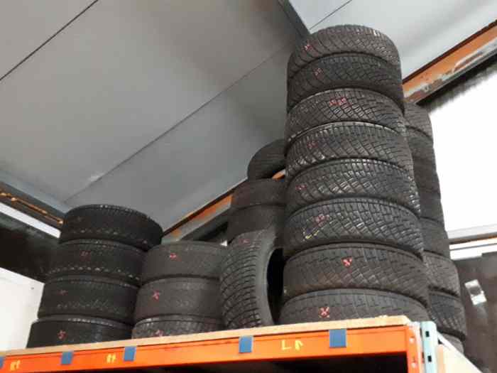 Pneu terre Michelin 17/65-15 0
