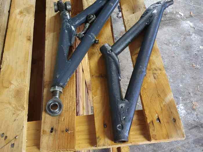 Triangle rotulé saxo/106 (voie etroite) 0