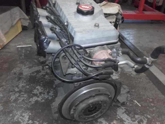 MOTEUR RENAULT et ALPINE 230cv NEUF BASE R20 2.L 0