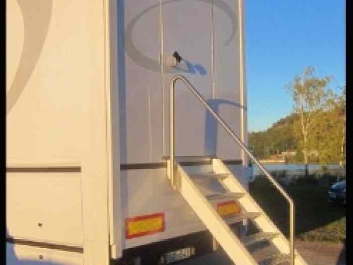 SOLD !!! TRAILER HANGLER EX SAUBER F1 BY PADDOCK DISTRIBUTION 3