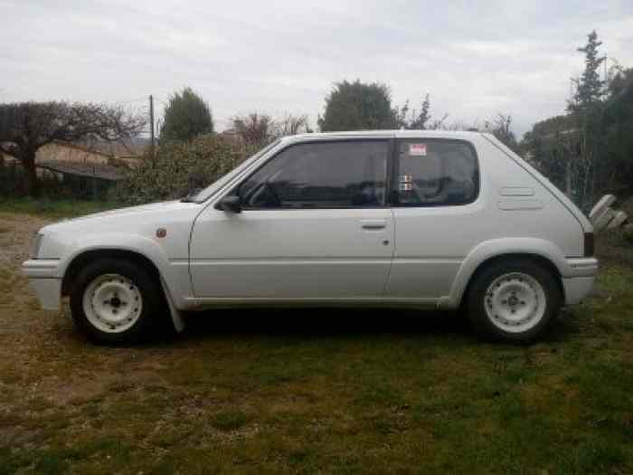 Peugeot 205 rallye 2