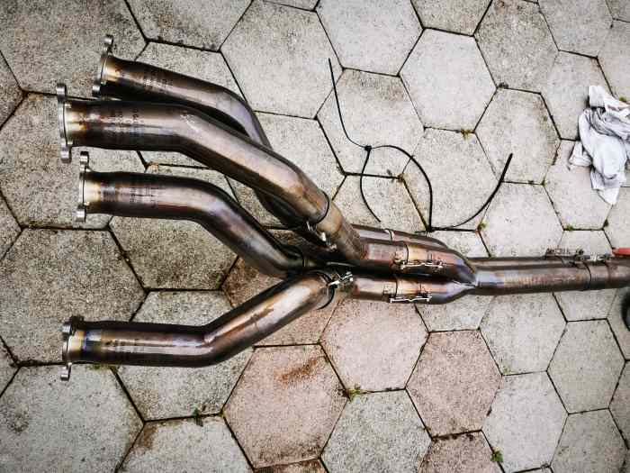 Škoda S2000 Exhaust Manifold 2