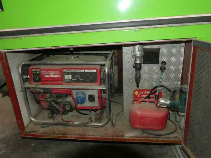 Se vende camión de asistencia Iveco. 5