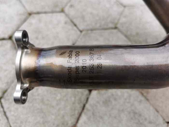 Škoda S2000 Exhaust Manifold 1
