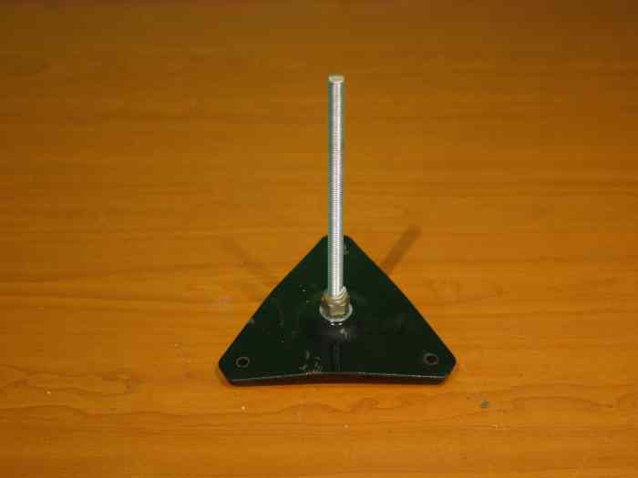 Fixation roue de secours 1