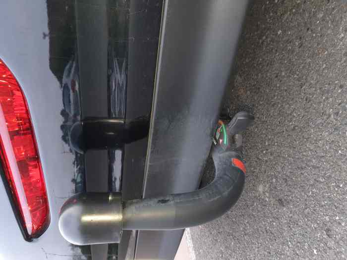 Accessoire auto.Attelage Peugeot 208 0