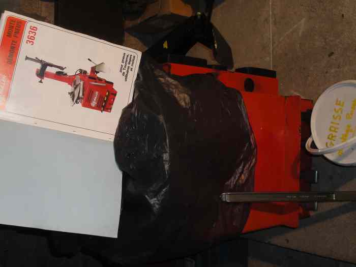 MACHINE MONTE et DEMONTE PNEUS 0