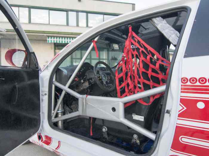 alfa romeo 147 4