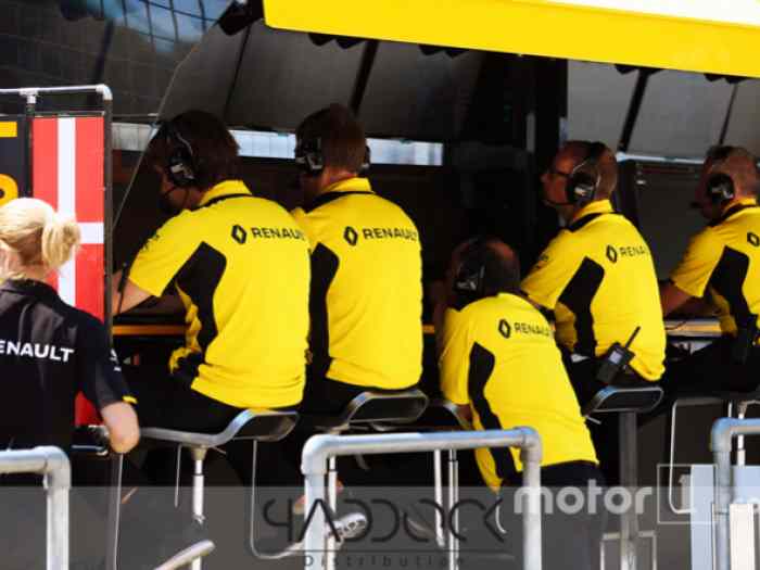 PITWALL EX RENAULT F1 2