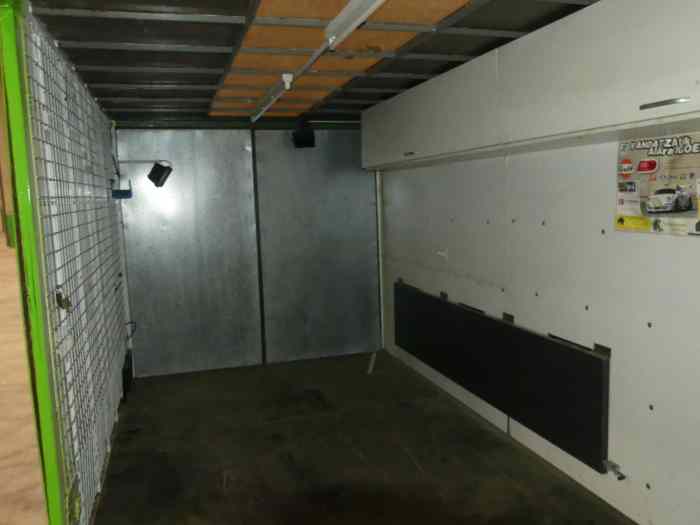 Se vende camión de asistencia Iveco. 4