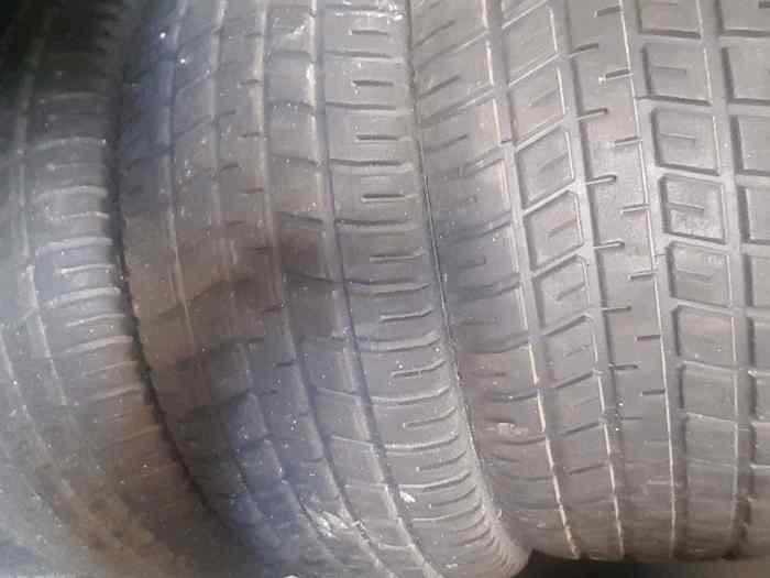 Pneu maxi pluie Michelin 1