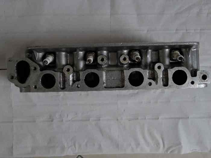 A vendre pour Simca 1000, culasse nue. 3