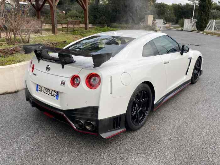 NISSAN GTR NISMO 1