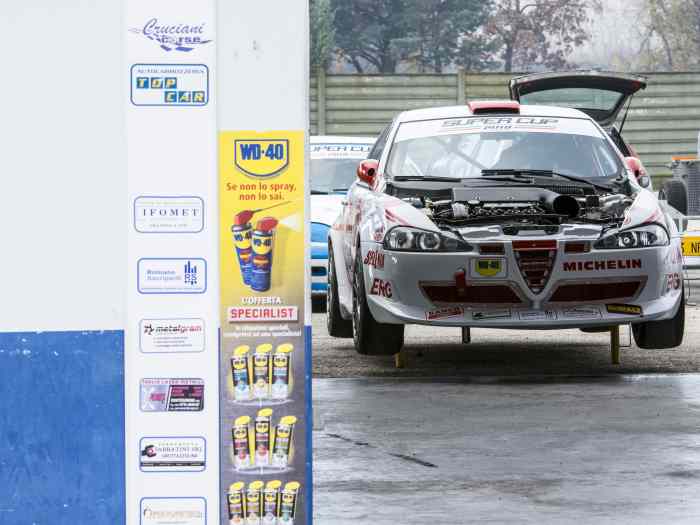alfa romeo 147 5