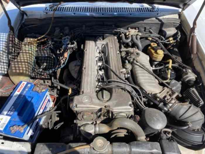Mercedes 280 CE W114 4