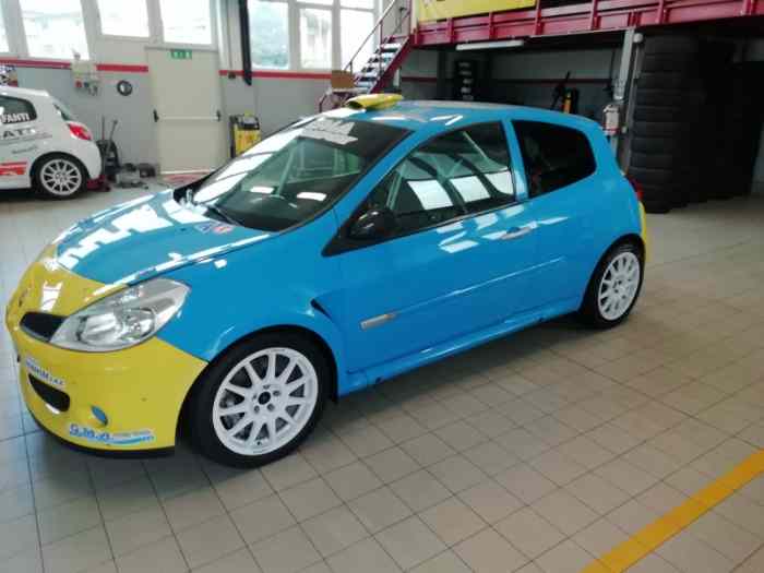G.M.A. COMPETITION VENDE RENAULT CLIO R3 MAXI 5