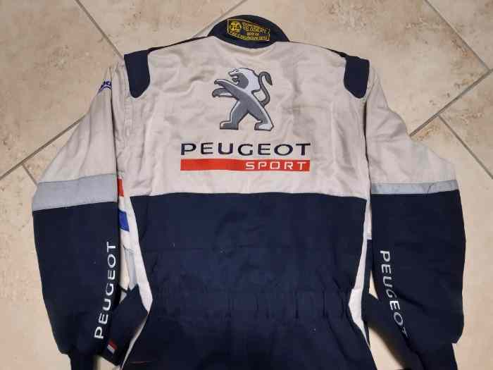 Combinaison PEUGEOT SPORT homologuée pour compétition automobile FFSA/FIA 5