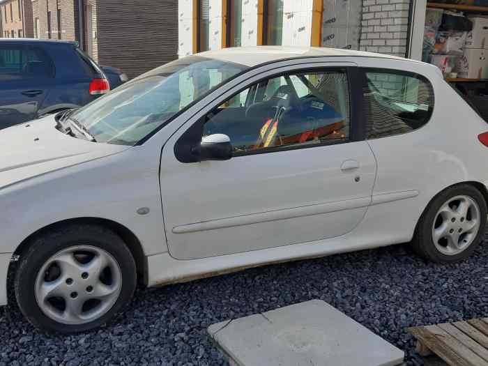 Peugeot 206 1.6 16v gr.N 0