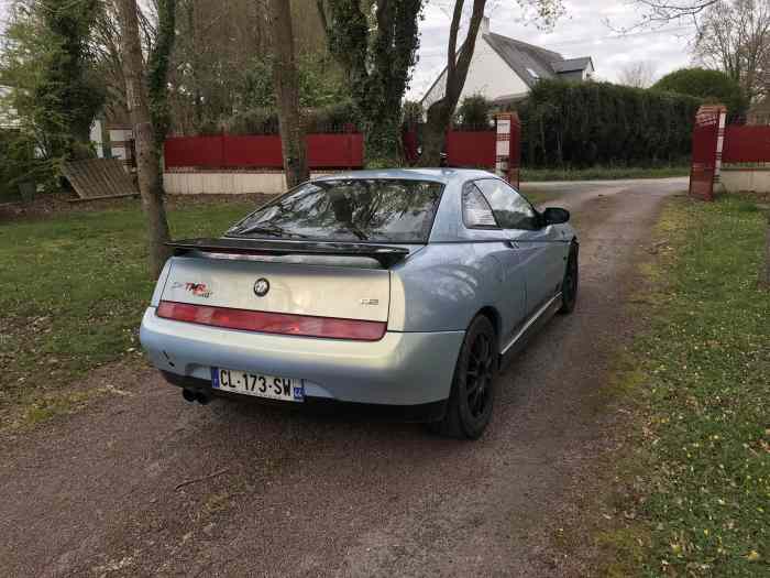Alfa Gtv 3 litres 2
