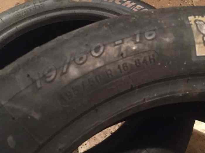Pneus Michelin 16 pouces N21 195 60 16 2