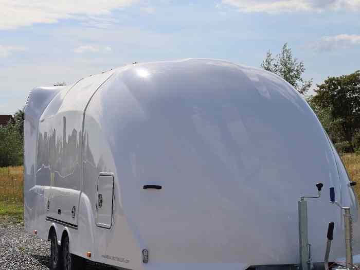Nouvelle model remorque porte-voiture fermée AST2/Mema racetrailers 1