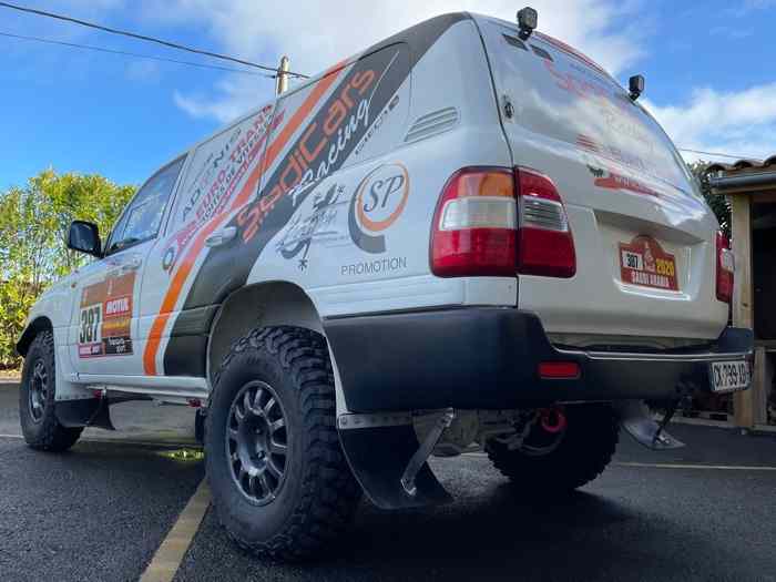 Toyota HDJ 100 Rally Raid 1