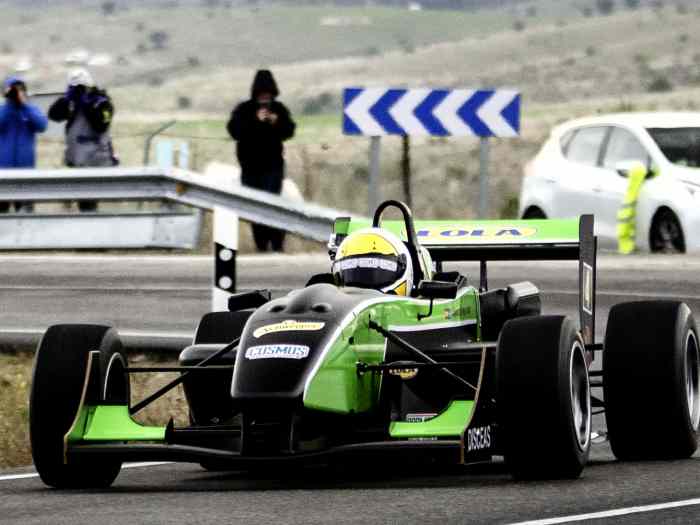 Lola F3 Cosworth 280 hp 0