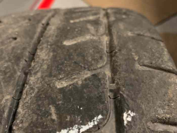 Pneu Michelin 16 pouces 21,31 0