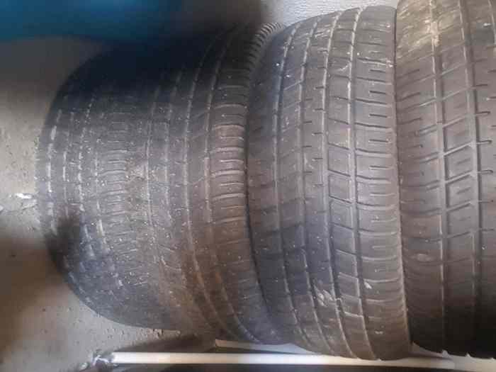 Pneu maxi pluie Michelin 0