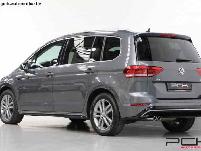 VOLKSWAGEN Touran 2.0 TDi SCR 150cv R-Line DSG Aut. - 7 PLACES -70200KM-2017 1