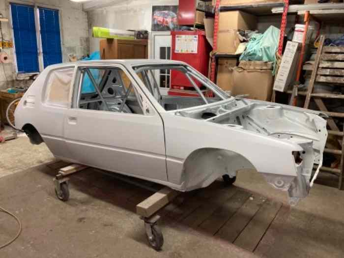 Caisse arceautée neuve 205 rallye 0