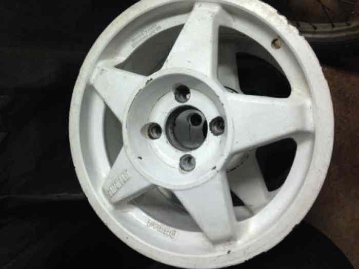 Jantes magnésium Dymag Ralliart wrc. 0