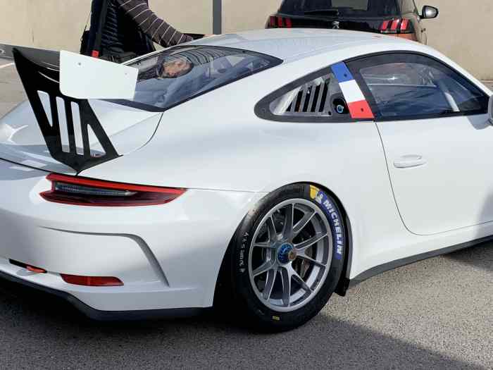 991.2 GT3 cup MY18 1