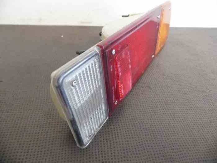 FEU ARRIERE DROIT FIAT X1/9 3